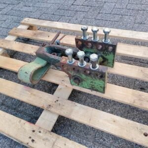 Deichselkupplung mit Oberlenkerhalterung