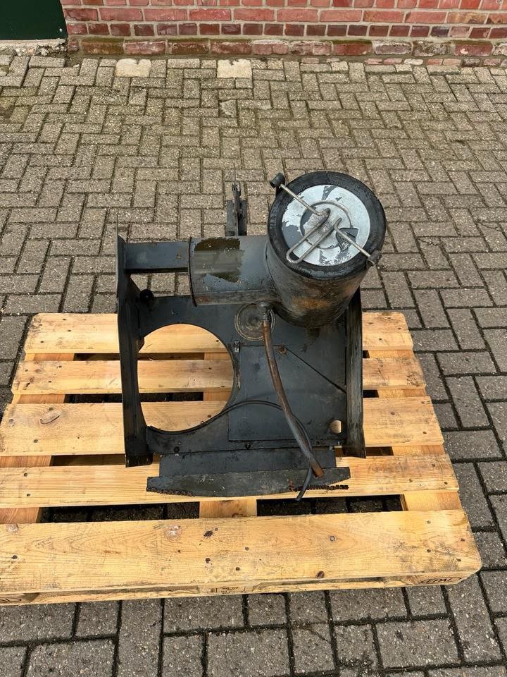 Deutz Luftfiltertrennwand 7506 8006