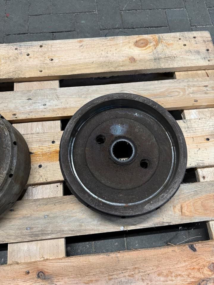 Deutz Bremstrommeln 7506 8006 - Image 3