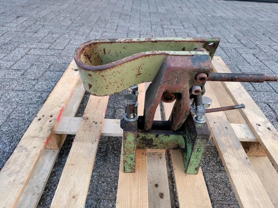 Deichselkupplung mit Oberlenkerhalterung + Sensorfeder - Image 4