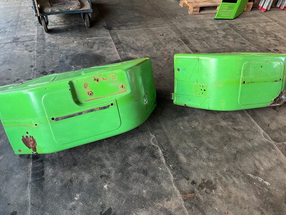 Kotflügel 2 Stück original von Deutz DX 3.65 - Image 2