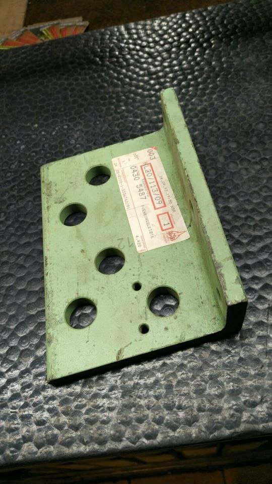 Deutz Fahr Führungsschiene 04305487 DX Deichsel Neu - Image 2