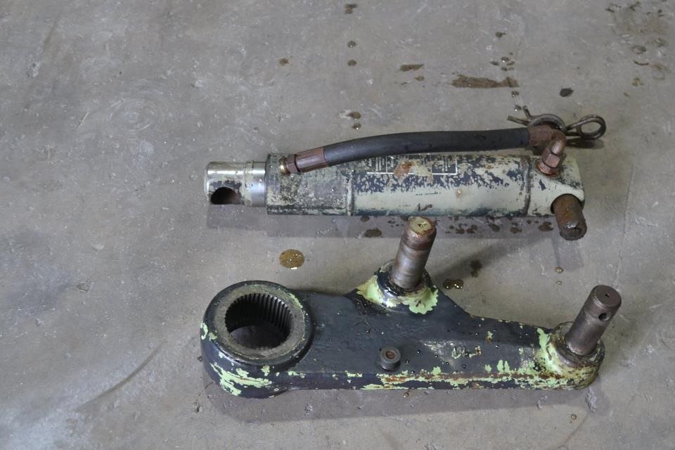 Hilfshubzylinder mit Hubarm, rechte Seite, für Deutz 4.51, - Image 2