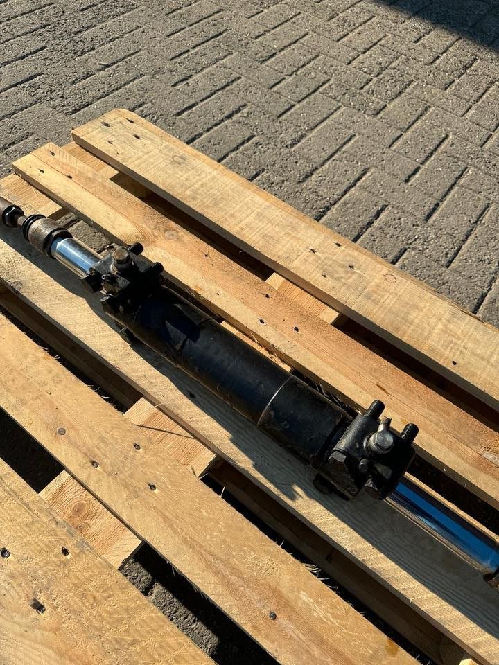 Deutz Agrostar Lenkzylinder Sige KN 030 6,38 6,31 6,21 - Image 4