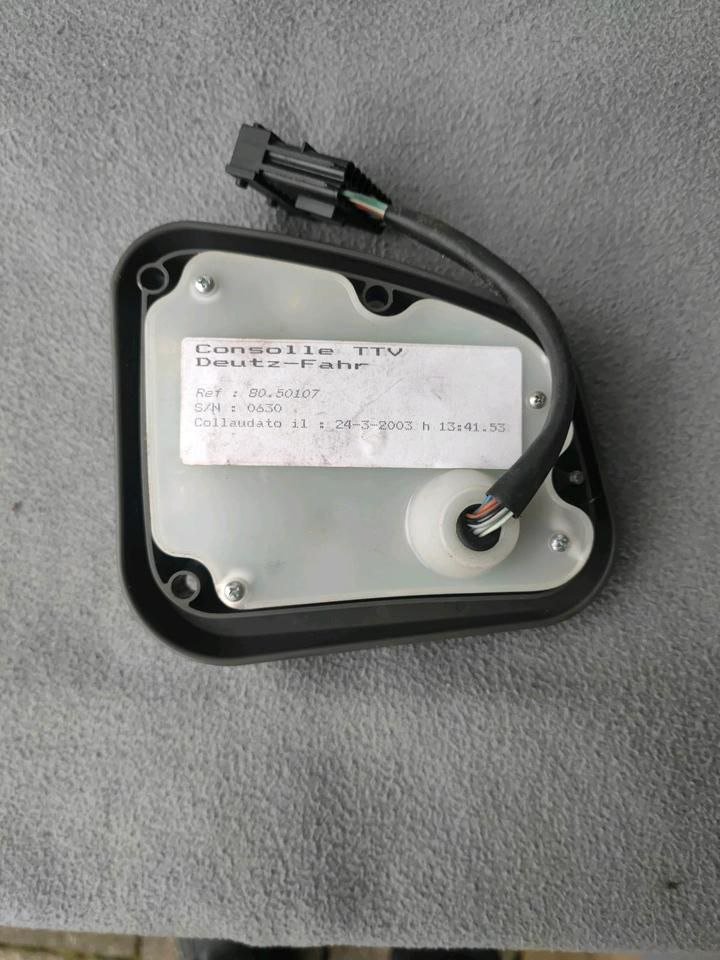 Deutz-Fahr Steuereinheit für Hubmechanismus - Image 2