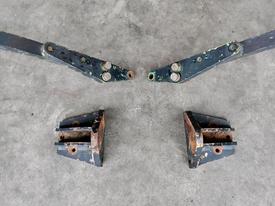 Kotflügelhalter Deutz Fahr AgroStar 6.81 Kotflügelhalter 6.71 - Image 3