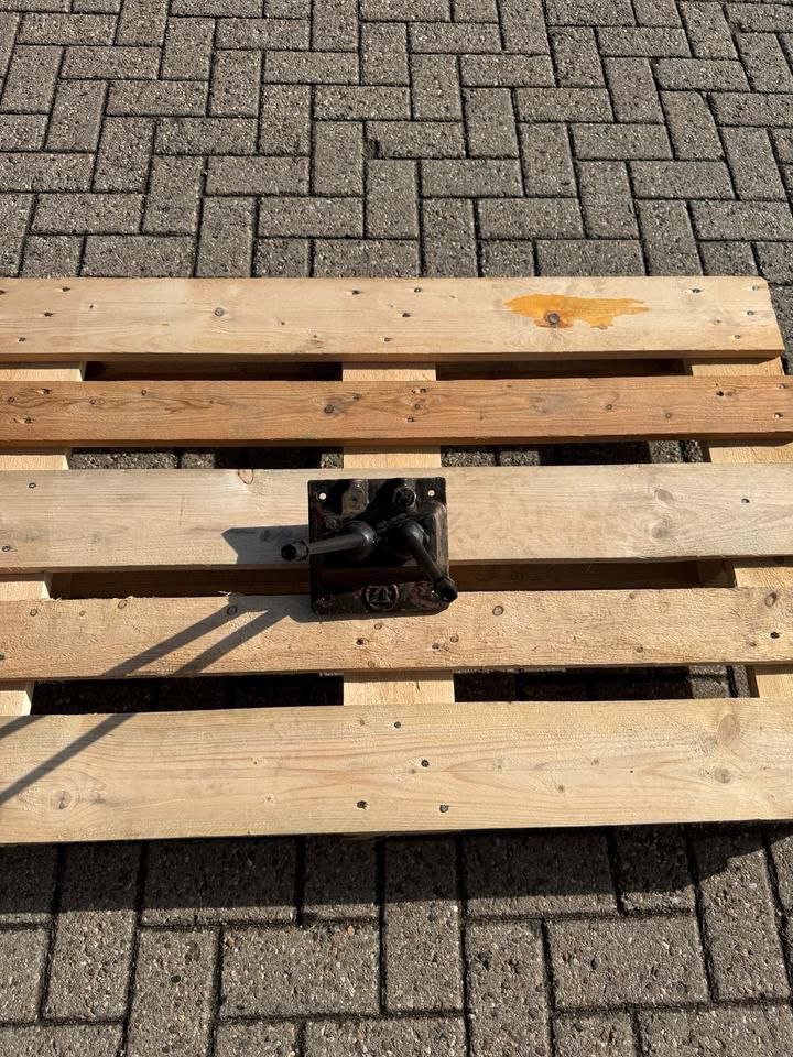 Deutz Schaltdeckel 7506 8006 10006 13006 ZF-Getriebe - Image 5